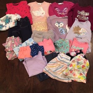 Young girls size 5t winter tops, 1 bottom, pjs